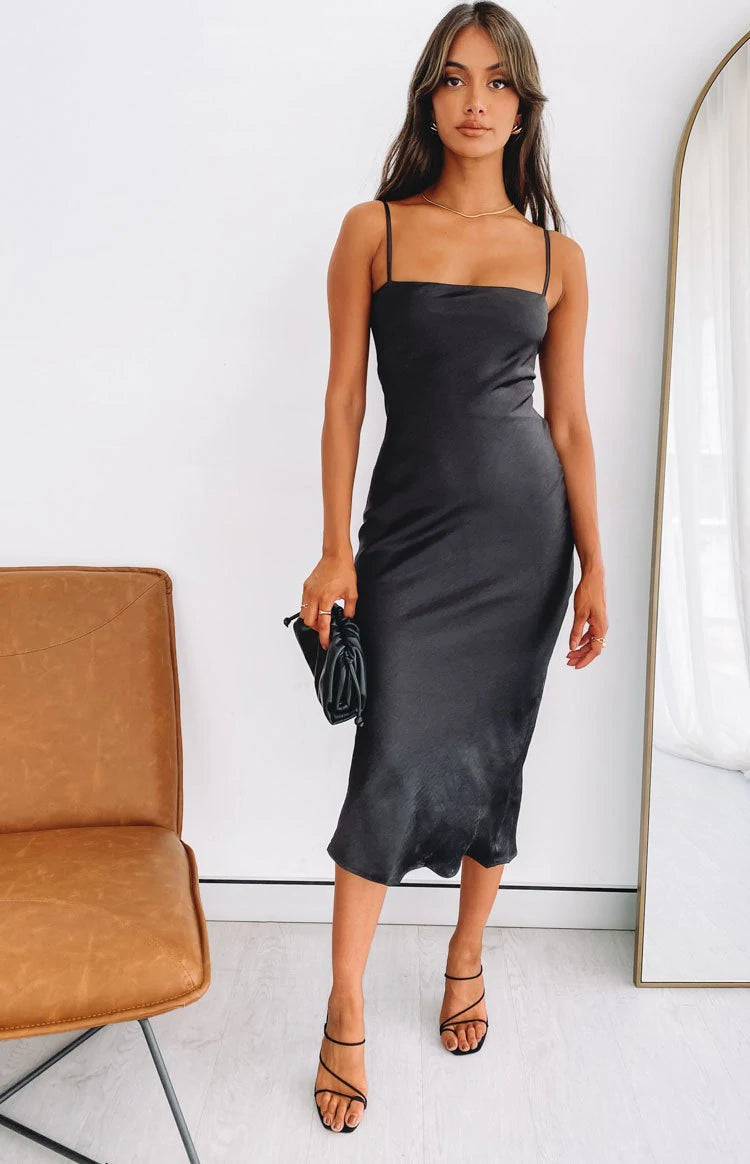Amaryllis Midi in Black - Beginning Boutique