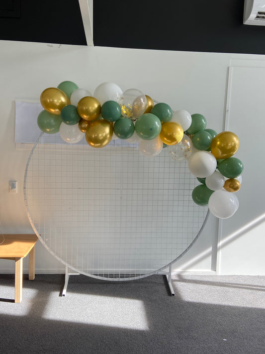 Circular Mesh Backdrop